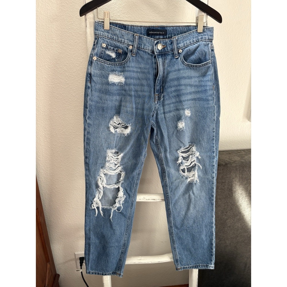 Women's Aeropostale Mom Jean Style Size 6 Rip‎ Accents Blue Jeans Medium Wash
